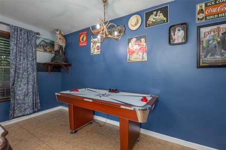Air hockey table at Bearing Views, a 3 bedroom cabin rental located in Pigeon Forge