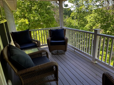 at geaux mountains a 2 bedroom cabin rental located in pigeon forge