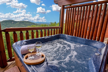 Hot tub at Eagle's Sunrise, a 2 bedroom cabin rental located in Pigeon Forge