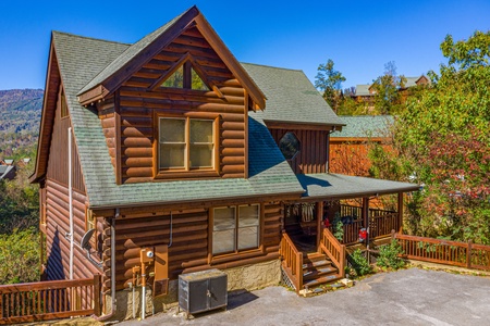Bears Don't Bluff, a 3 bedroom cabin rental located in Pigeon Forge