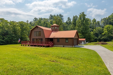 Land view at 1 Crazy Cub, a 4 bedroom cabin rental located in Pigeon Forge