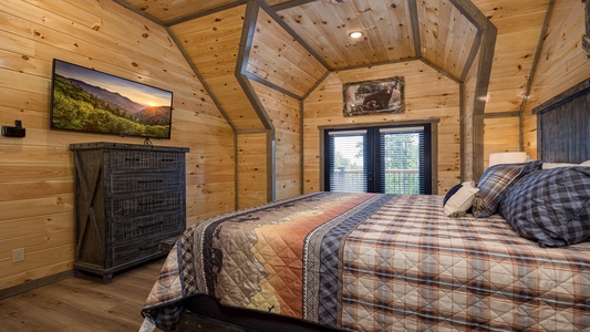 at swish splash lodge a 4 bedroom cabin rental located in gatlinburg