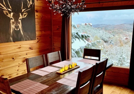 Dining for 6 at Mountain Mama, a 3 bedroom cabin rental located in pigeon forge