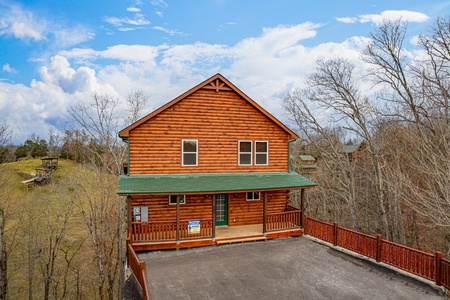 Exterior view of parking at Mountain Pool & Paradise, a 3 bedroom cabin rental located in Pigeon Forge