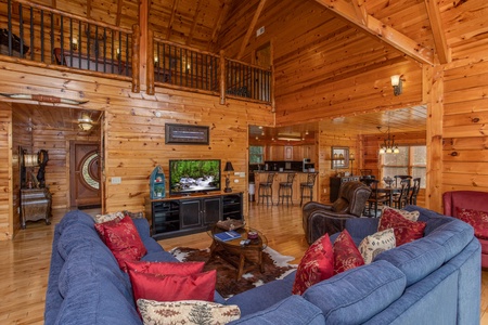 Living room with a TV at Majestic Views, a 3 bedroom cabin rental located in Pigeon Forge