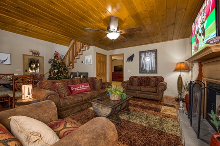 Livingroom Seating at Rocky Top Ridge Views