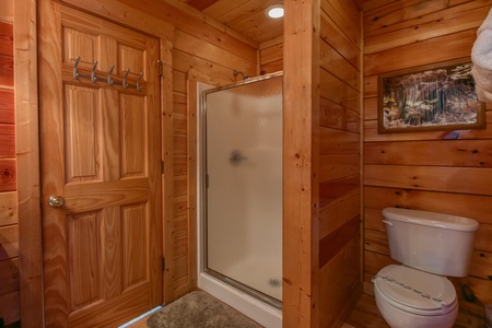 Bathroom with a shower at Country Bear's Getaway, a 3-bedroom cabin rental located in Gatlinburg