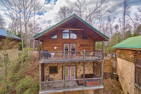 Looking back at Precious View, a 1 bedroom cabin rental located in Gatlinburg