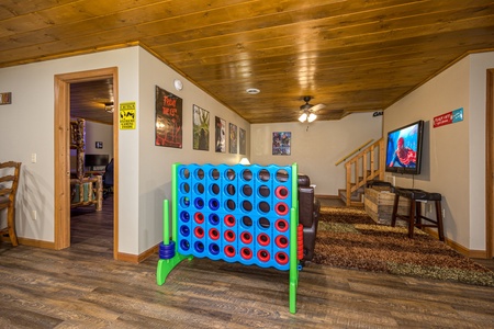 Life sized Connect 4 at Rocky Top Ridge Views