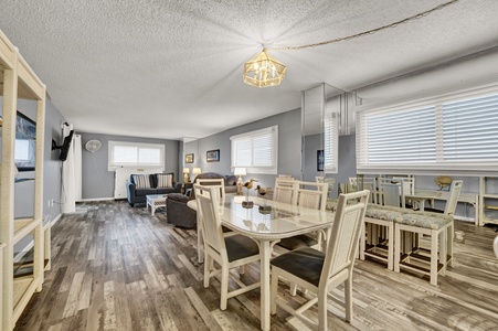 Dining/ Common Area
