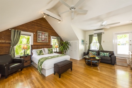 Treetop Studio @ Eyebrow House