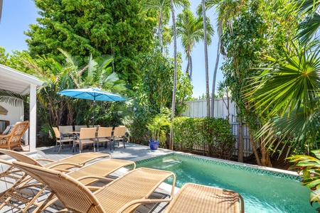 Island Charm Cottage
