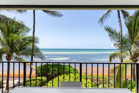 Beach Club Tranquil Seas #107