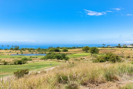 Stylish golf course views stretching to the sparkling blue ocean.