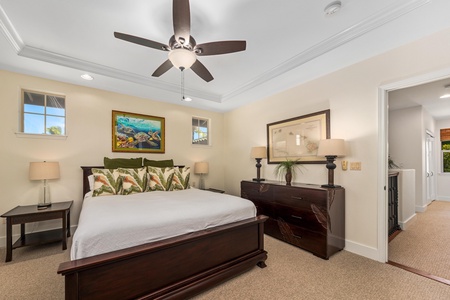 Primary suite with king bed