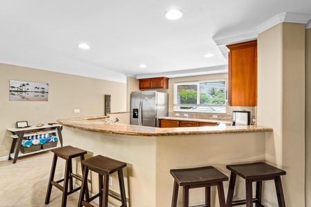 Breakfast bar with seating