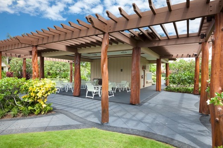 Covered pavilion with dining tables / communal area