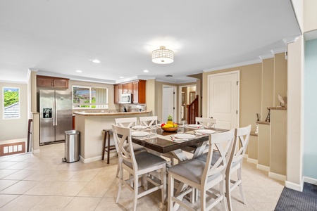 Dining area with seating for six