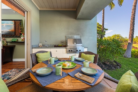 Covered lanai with BBQ