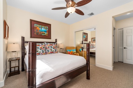Guest bedroom with queen bed