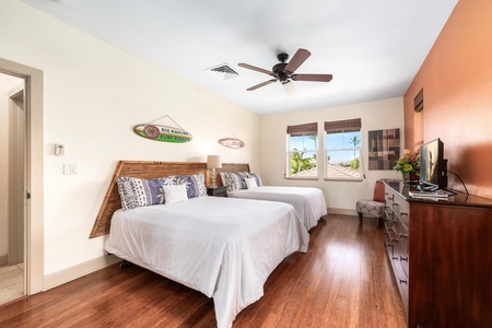 Guest bedroom with full beds