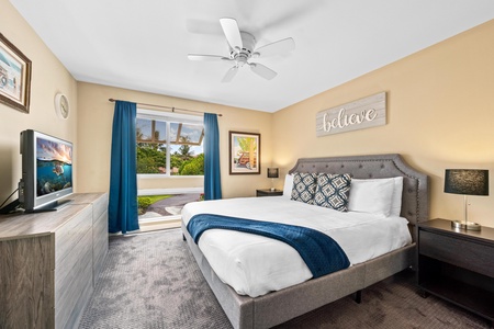 Guest bedroom with King bed