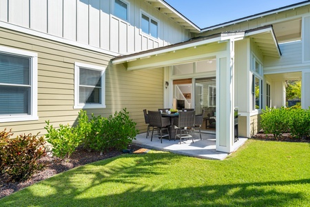 - Step onto the private lanai with dining for six and a peaceful garden backdrop - Surrounded by tropical greenery and manicured lawns ideal for relaxing - Covered patio invites you to dine outdoors in true island style comfort