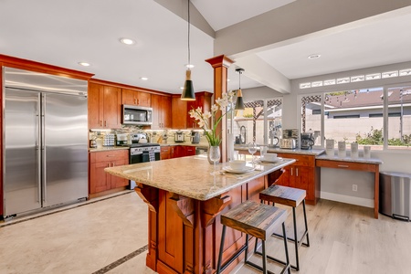 12 KITCHEN FULL