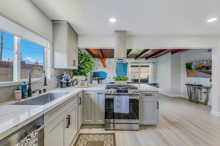 14 KITCHEN MLS