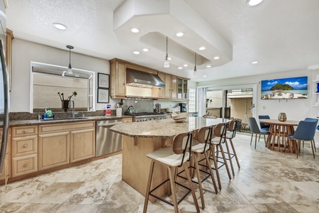 15 KITCHEN MLS