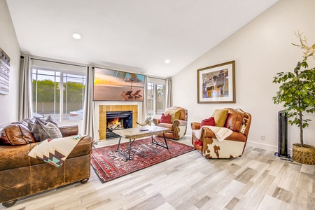 HB4A-ST2-Southwestern Vibe amid the cool CA beach