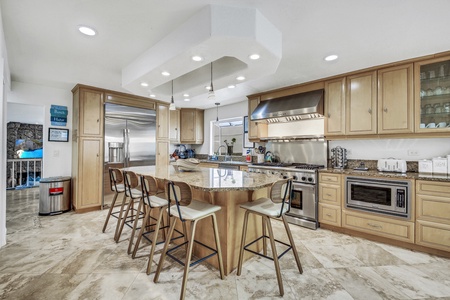 16 KITCHEN MLS
