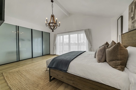 23 MASTER BED FULL