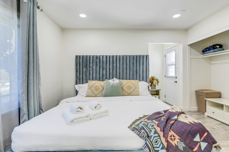 24 MASTER BED FULL