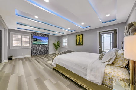 26 MASTER BED FULL_