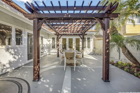 31 PATIO FULL SIZE