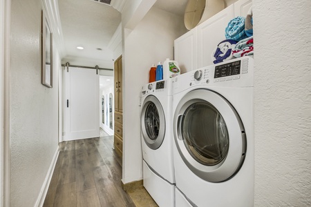 24 LAUNDRY MLS