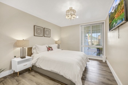 20 BEDROOM FULL SIZE