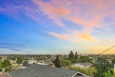 28 SKYLINE MLS