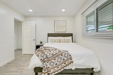 20 BEDROOM FULL