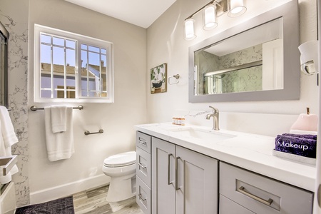 18 BATHROOM FULL SIZE