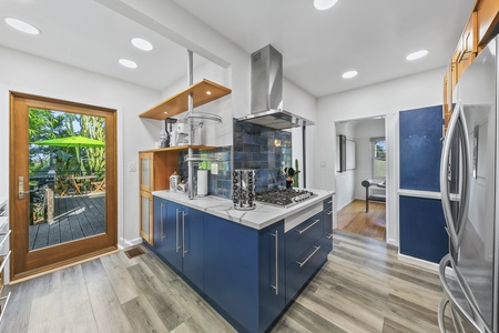 41 KITCHEN FULL