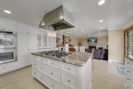 39 KITCHEN MLS