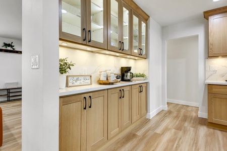 11 KITCHEN MLS