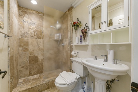 48 BATHROOM MLS
