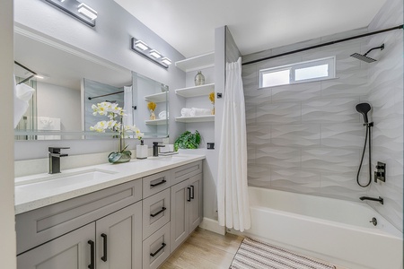 27 MASTEHR BATH MLS