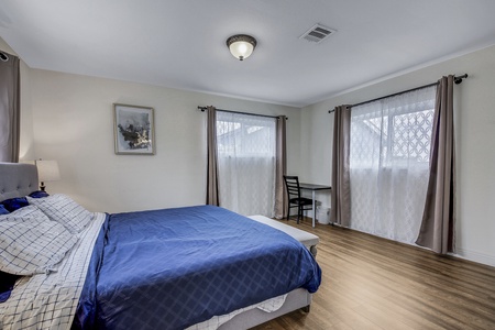 24 MASTER BED FULL SIZE