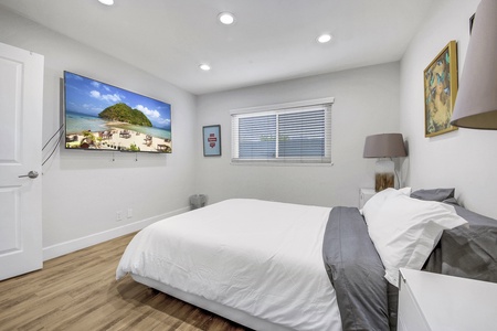16 BEDROOM FULL SIZE