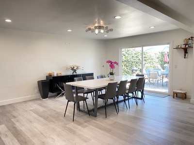 HB19-ST1 Family Home with Private Fenced Pool