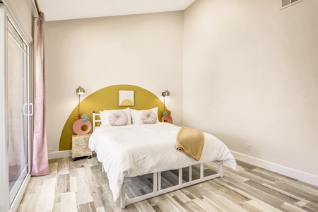 22 MASTER BED FULL SIZE